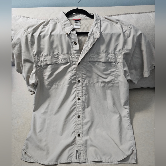 The North Face Beige Cotton Utility Hiking Fishing Short-Sleeve Button Down - Picture 1 of 4